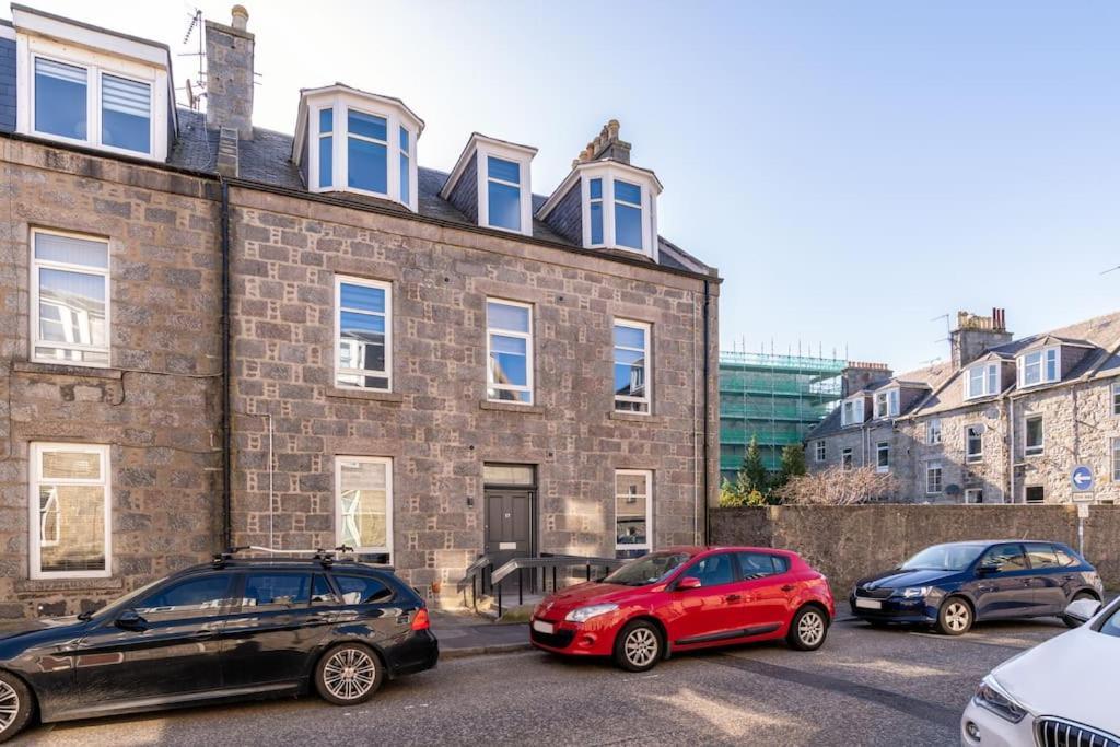 West End @ Netflix @ Newly Built Lejlighed Aberdeen Eksteriør billede